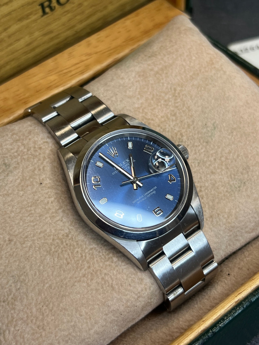 ROLEX OYSTER PERPETUAL DATE